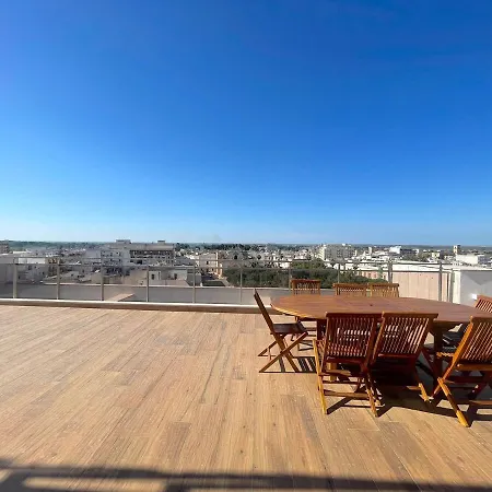 Apartment Rooftop