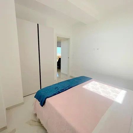 Rooftop Apartment *