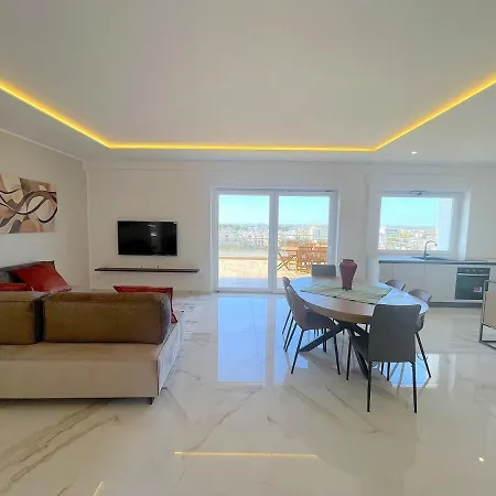 Rooftop Apartment